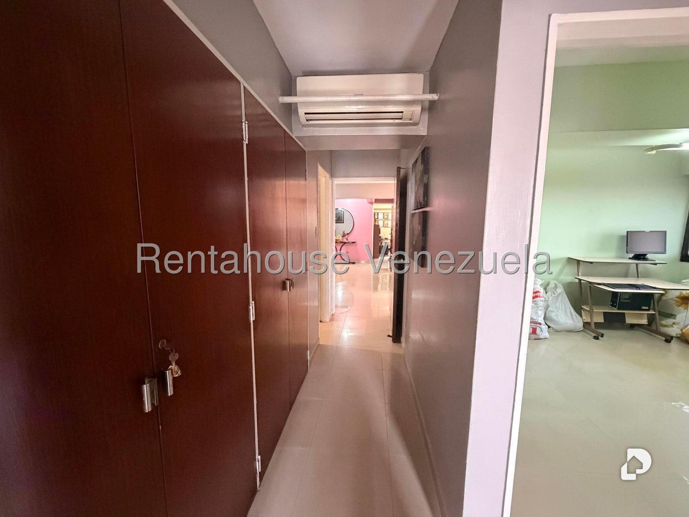 Apartamento en San Bernardino, Caracas – 23