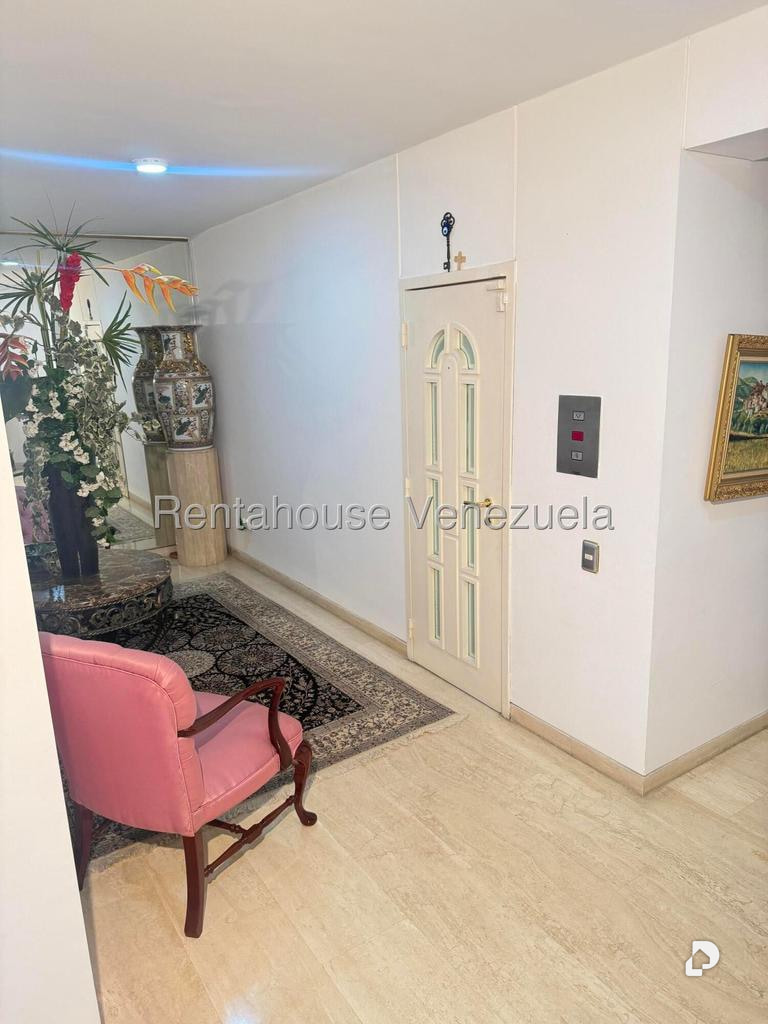 Apartamento en Colinas de Valle Arriba, Caracas – 2
