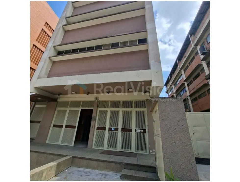Local comercial en La Urbina, Caracas - 1