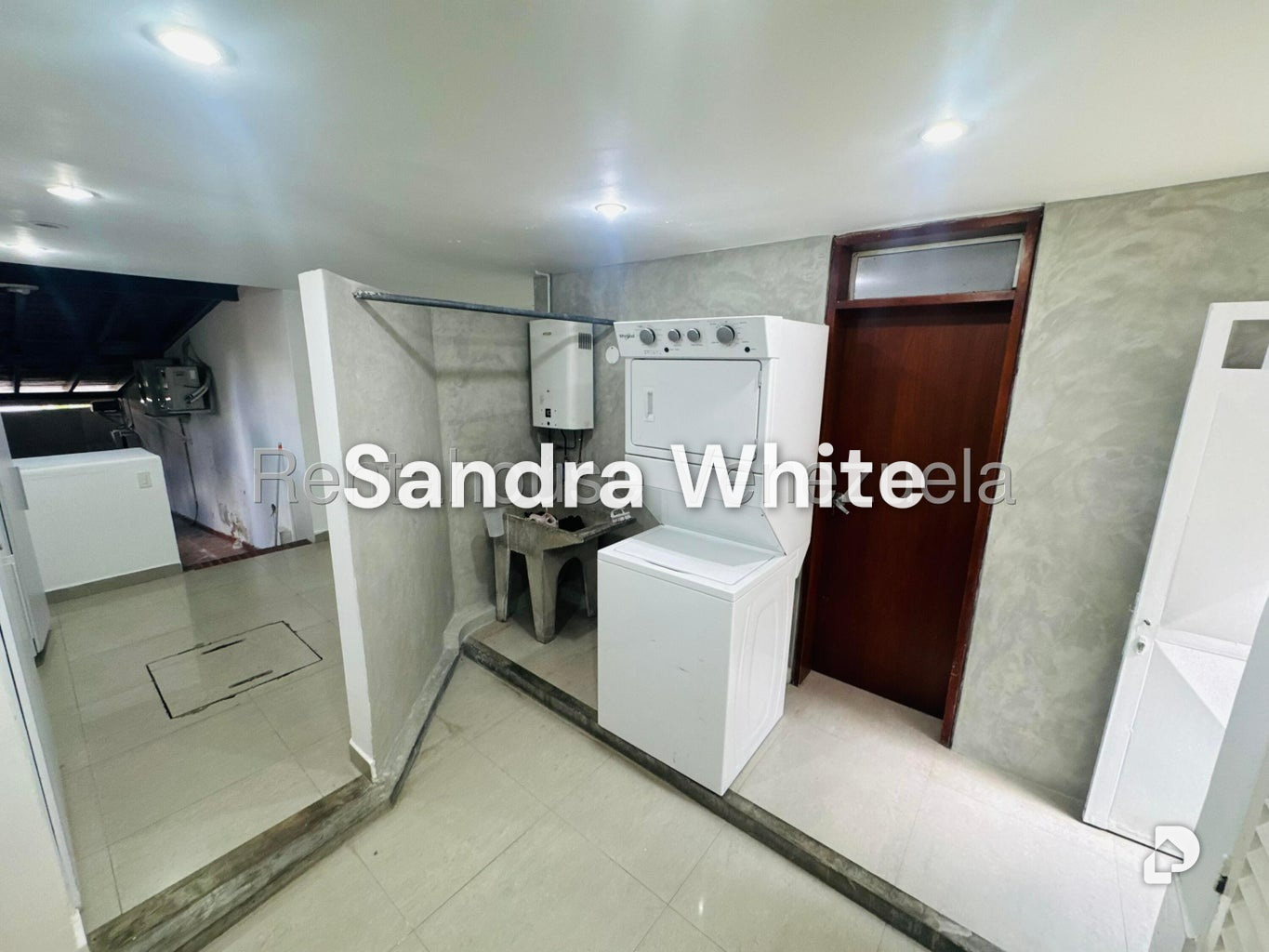 Casa en Santa Fe Norte. 27-5617, Caracas – 9