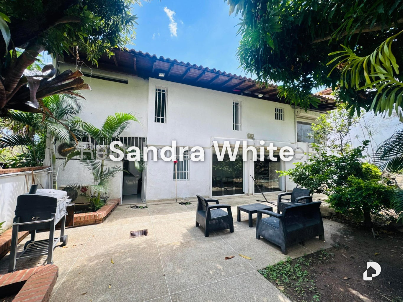 Casa en Santa Fe Norte. 27-5617, Caracas – 13