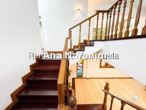 House in Prados del Este, Caracas – 30