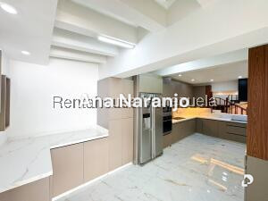 House in Prados del Este, Caracas – 23