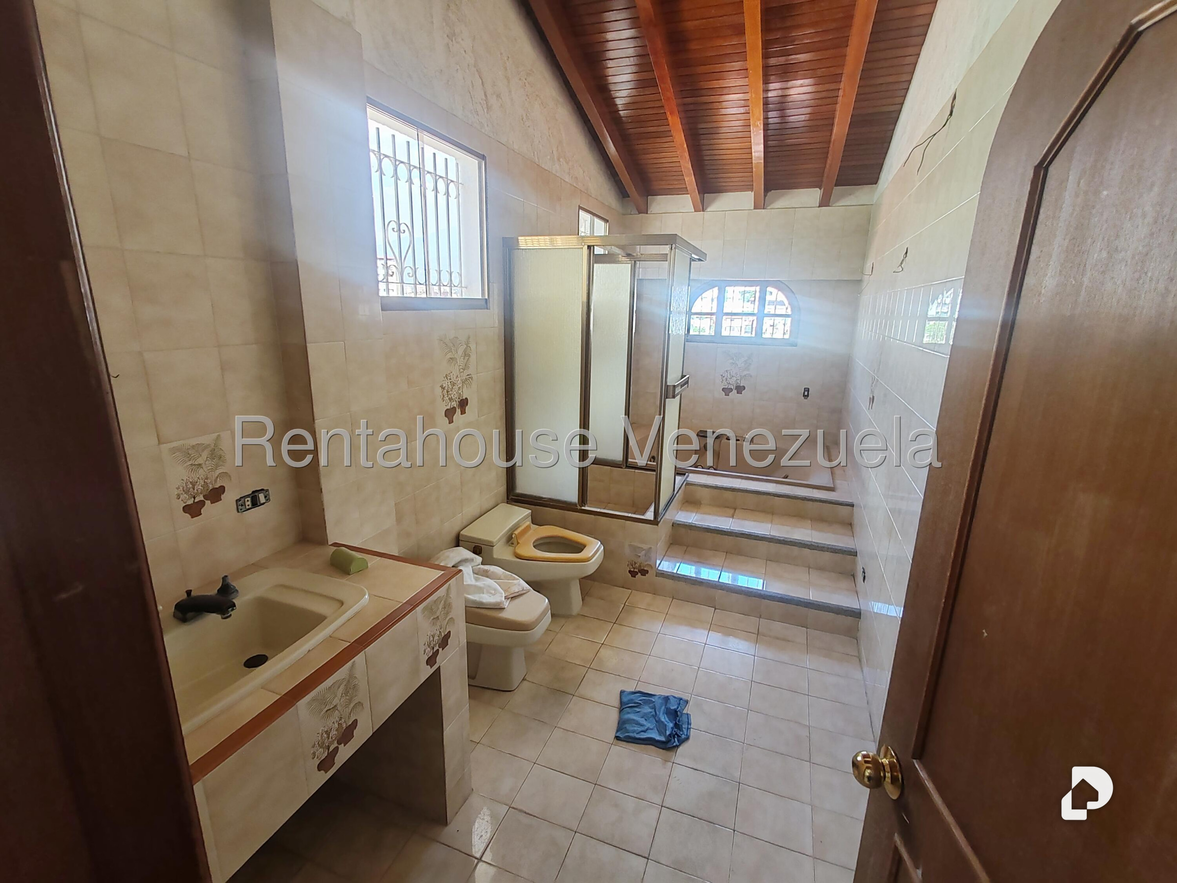Casa en El Marqués, Caracas – 23