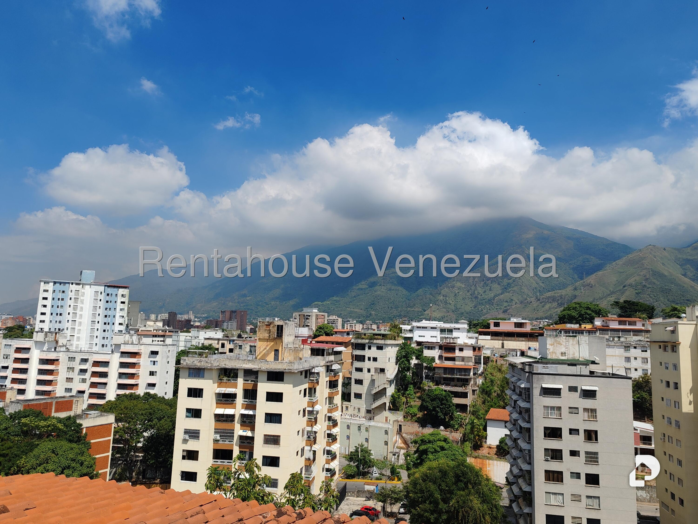 Casa en El Marqués, Caracas – 29