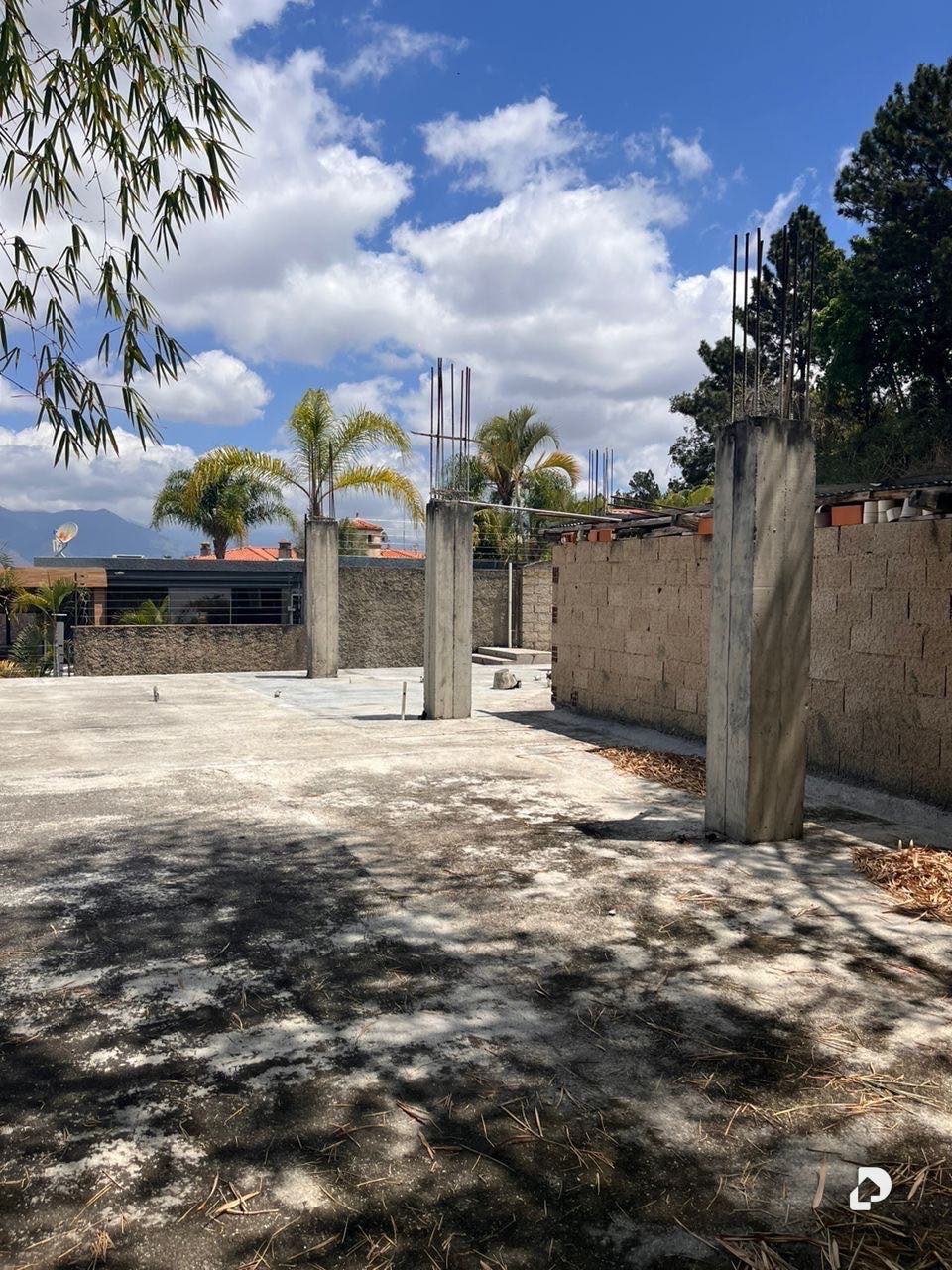 Terreno en Alto Hatillo, Caracas – 12