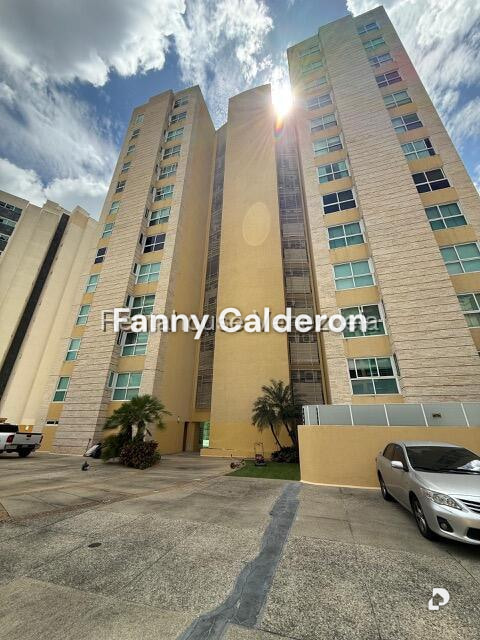 Apartamento en Las Mesetas, Caracas – 18