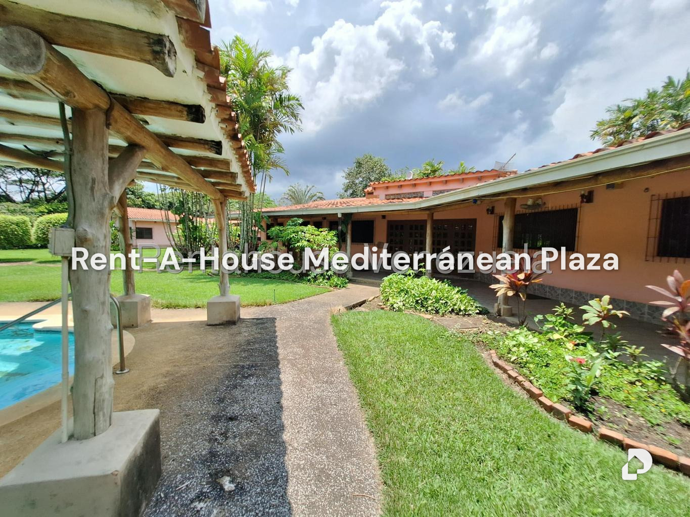 Casa en Libertador – 28