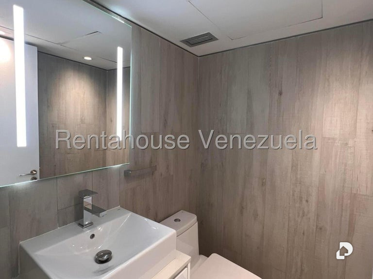 Apartment in Campo Alegre, Caracas – 12