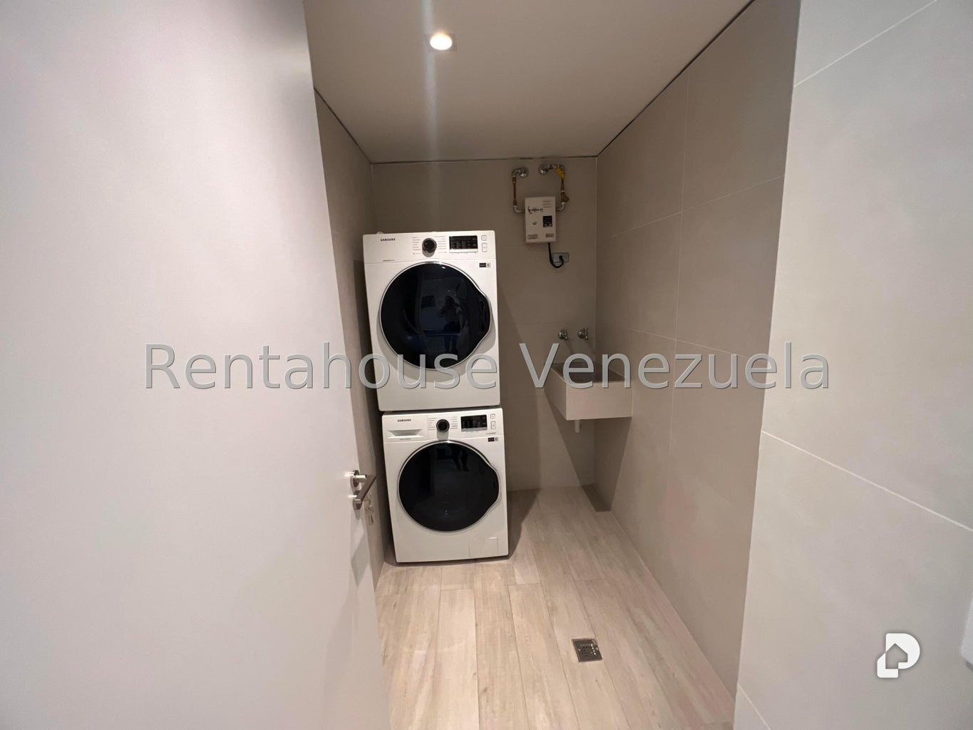 Apartment in Campo Alegre, Caracas – 8