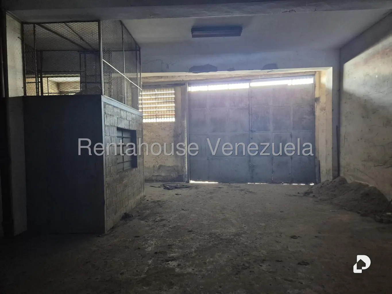 Building in El Junquito, Caracas – 6