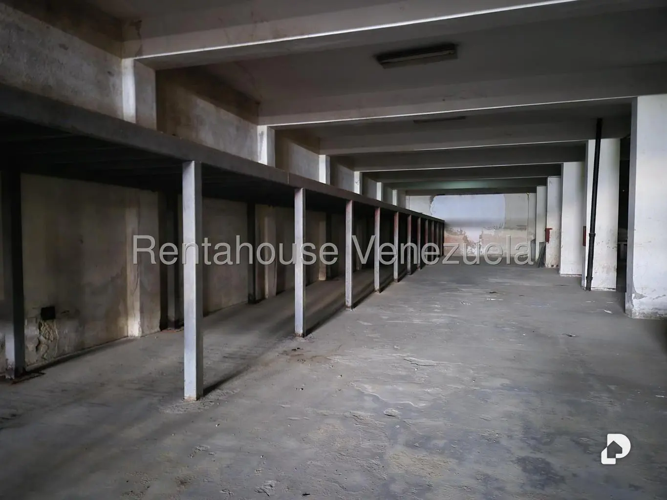 Building in El Junquito, Caracas – 4