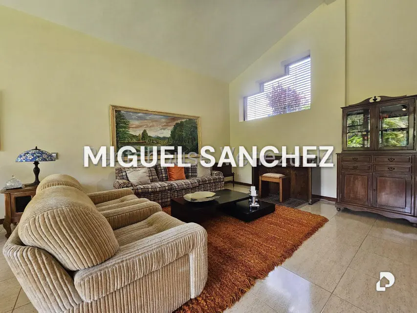 Casa en La Boyera, Caracas – 15