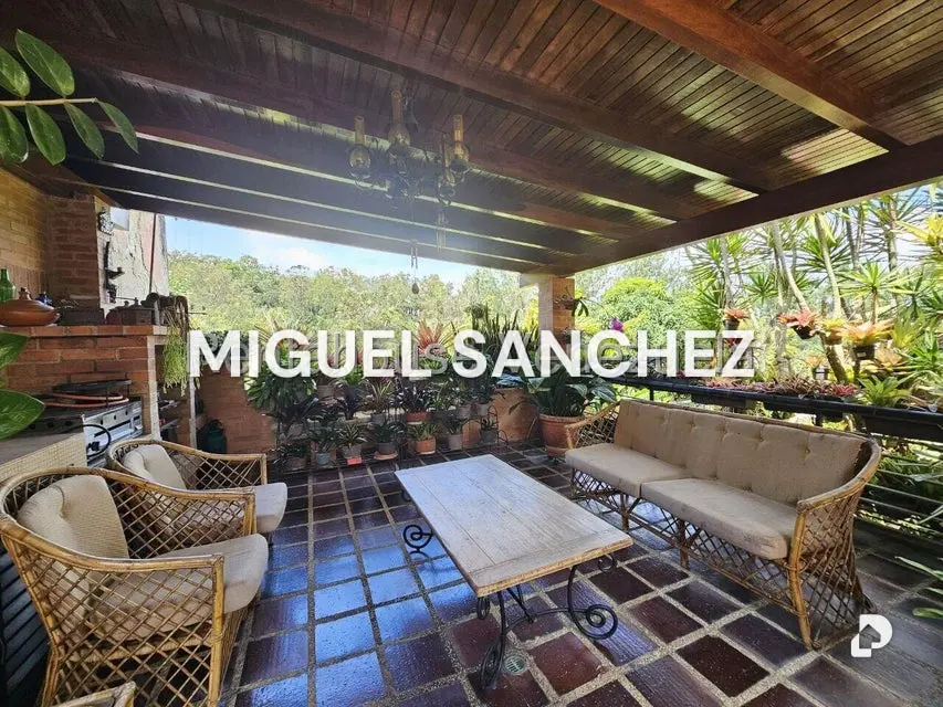 Casa en La Boyera, Caracas – 18
