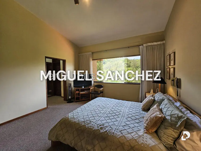 Casa en La Boyera, Caracas – 23