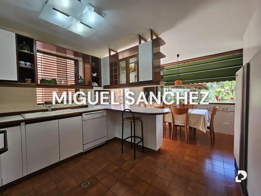 Casa en La Boyera, Caracas – 19