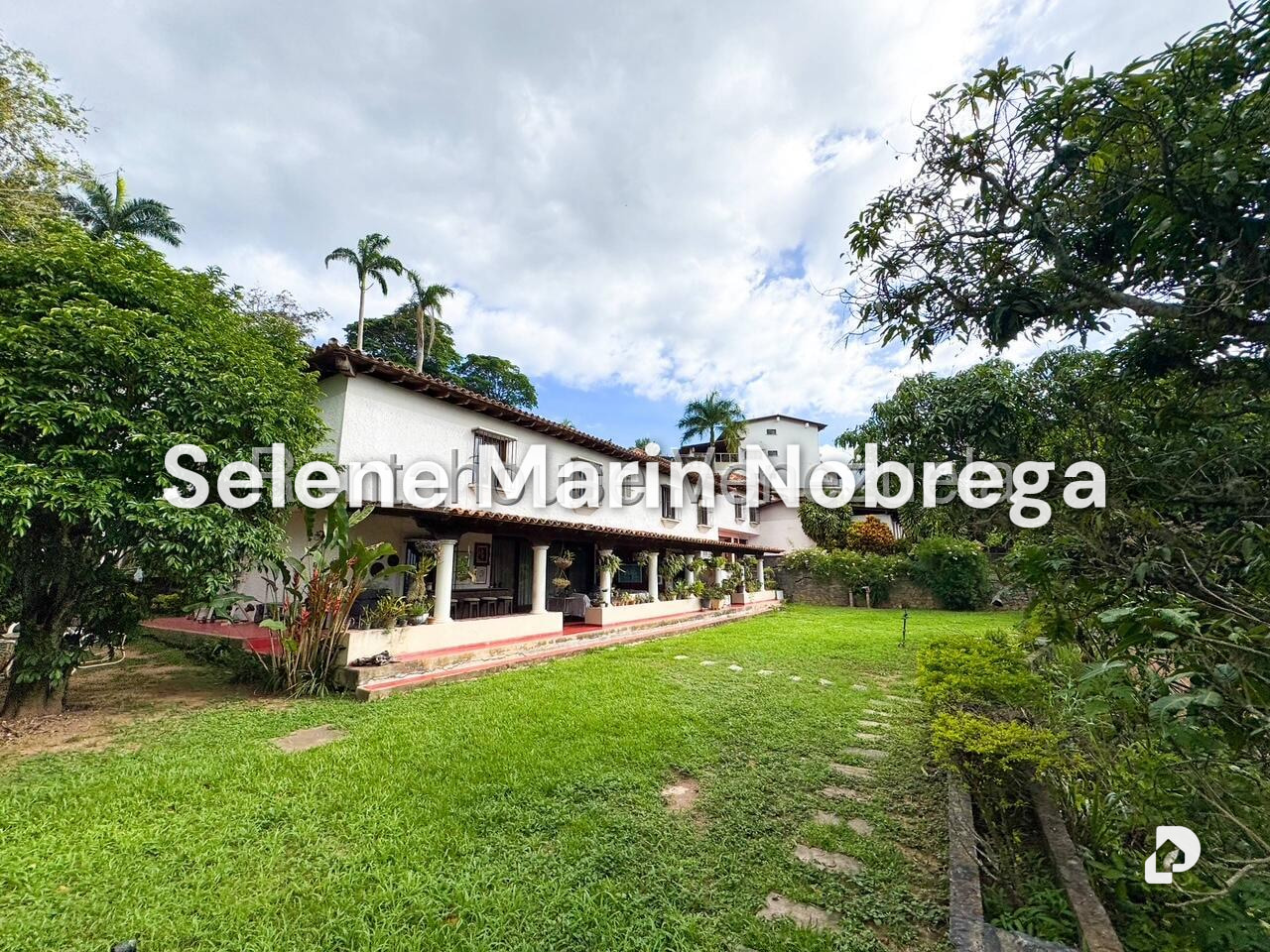 Casa en Cerro Verde, Caracas – 18