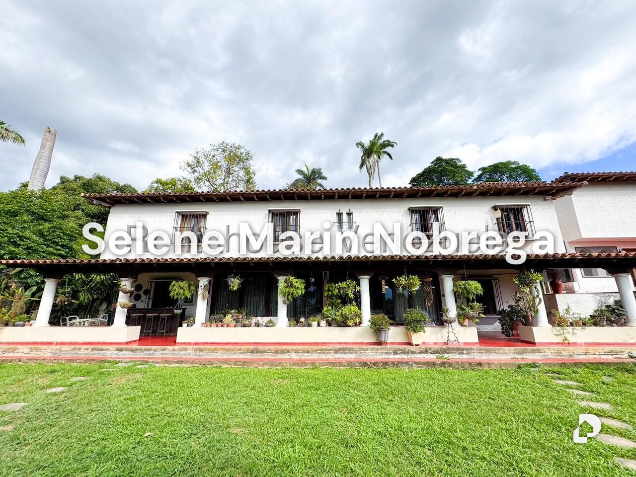 Casa en Cerro Verde, Caracas – 12