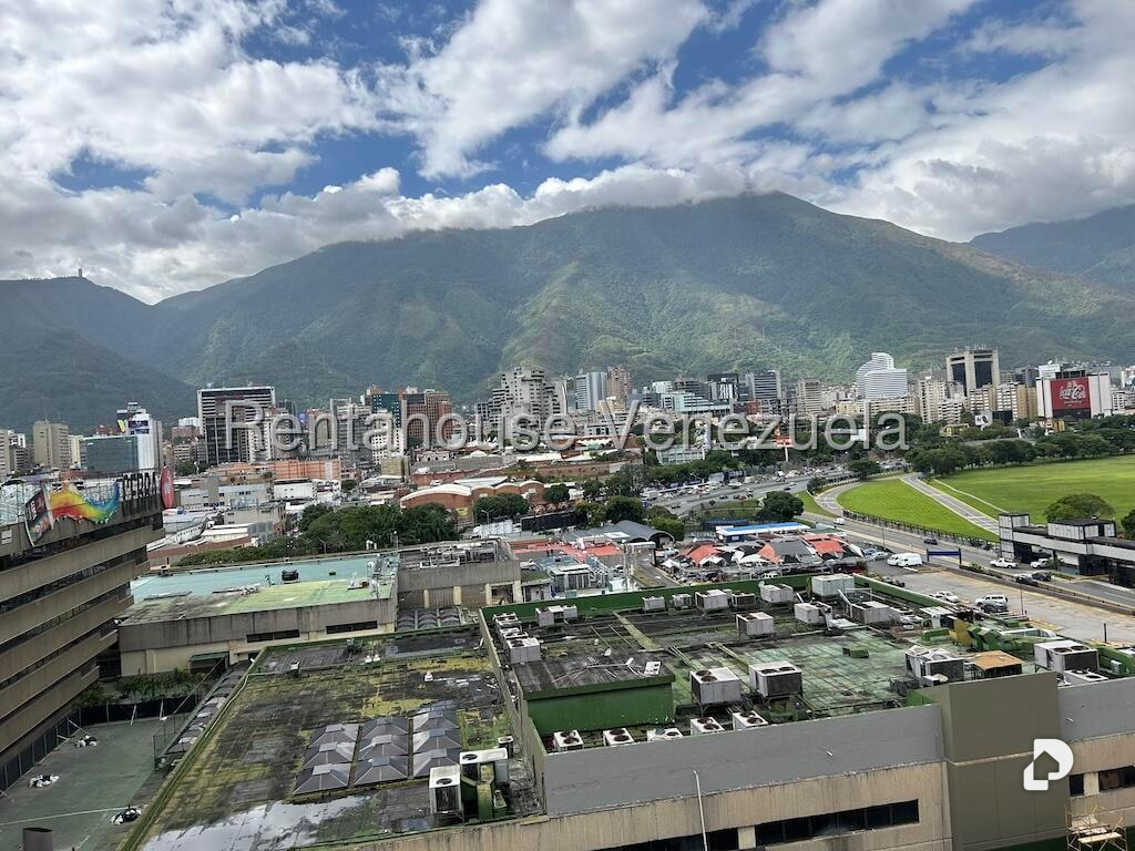 Apartamento en Chuao, Caracas – 2