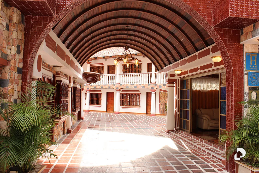 Building in Los Curos, Osuna Rodríguez – 14