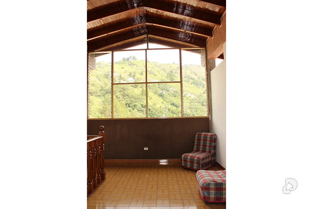 Building in Los Curos, Osuna Rodríguez – 65