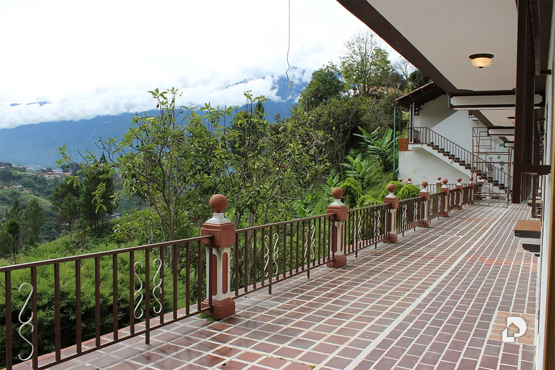 Building in Los Curos, Osuna Rodríguez – 70