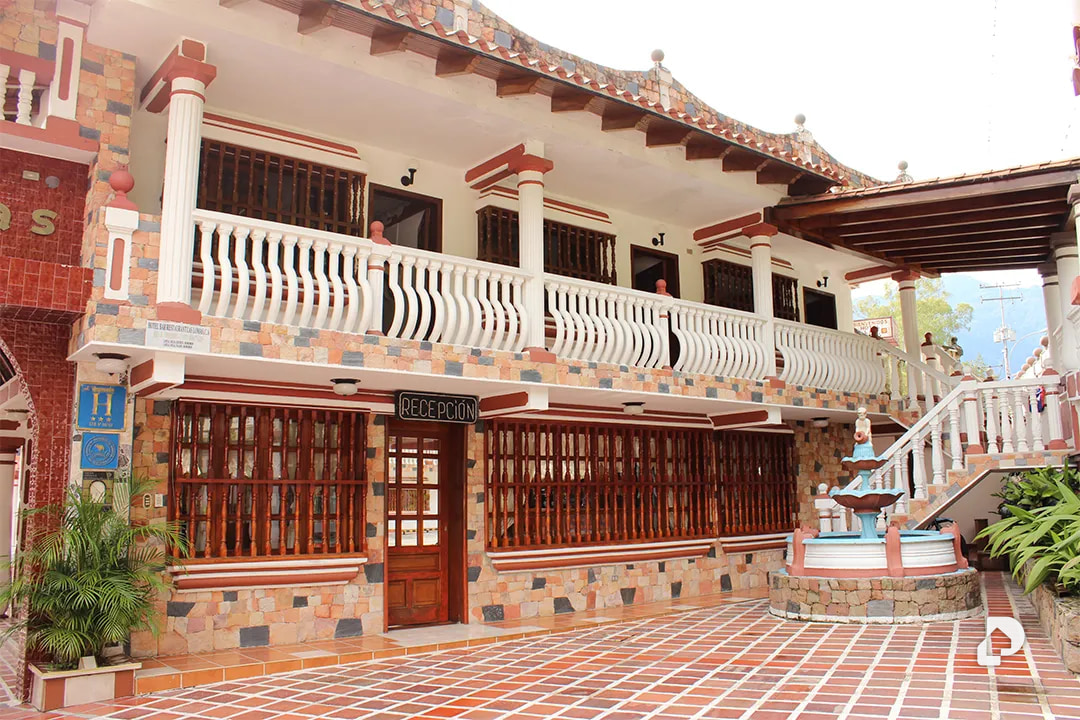 Building in Los Curos, Osuna Rodríguez – 12