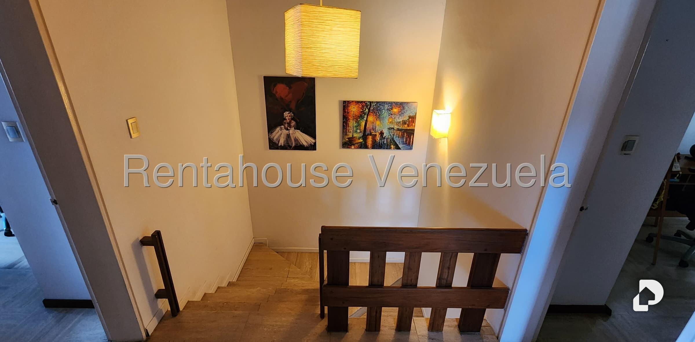 Casa en Alto Prado, Caracas – 23