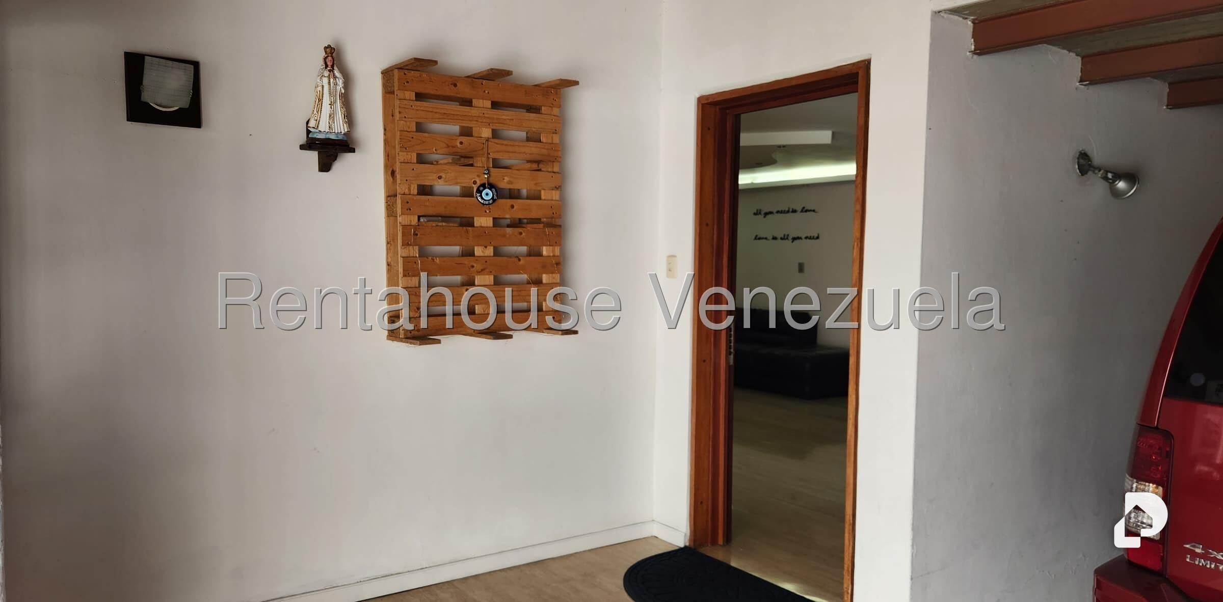 Casa en Alto Prado, Caracas – 3