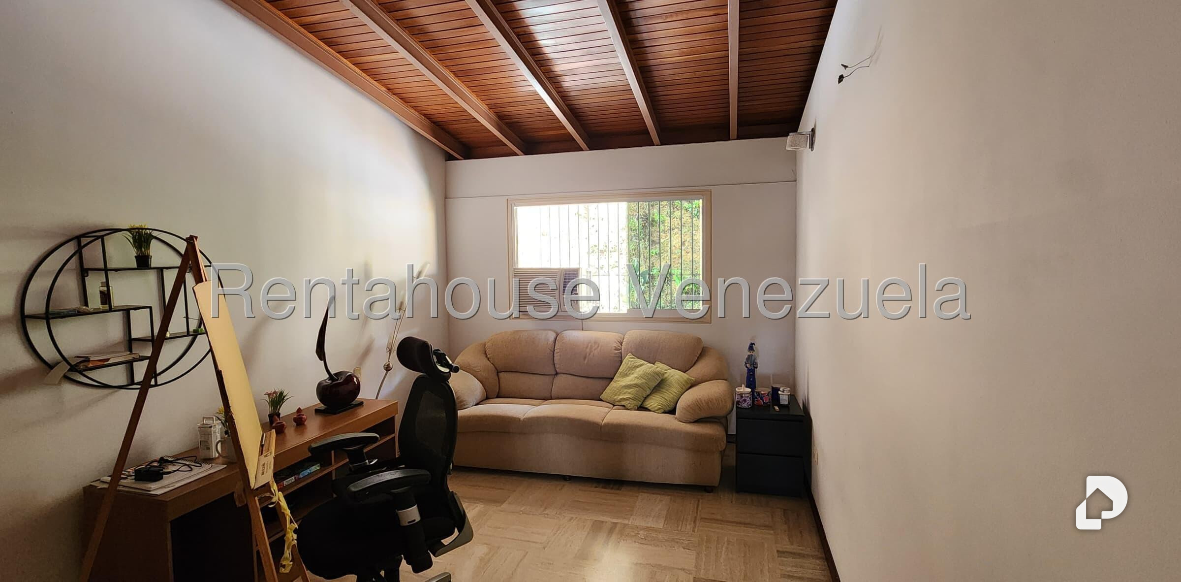 Casa en Alto Prado, Caracas – 29