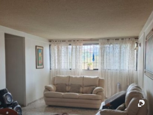 Apartamento en Los Teques – 3