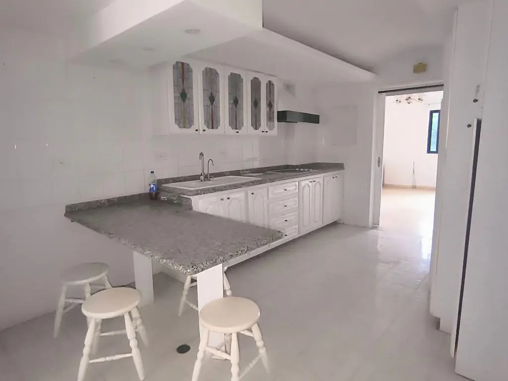 Apartamento en Parroquia Urbana San José, Valencia - 1