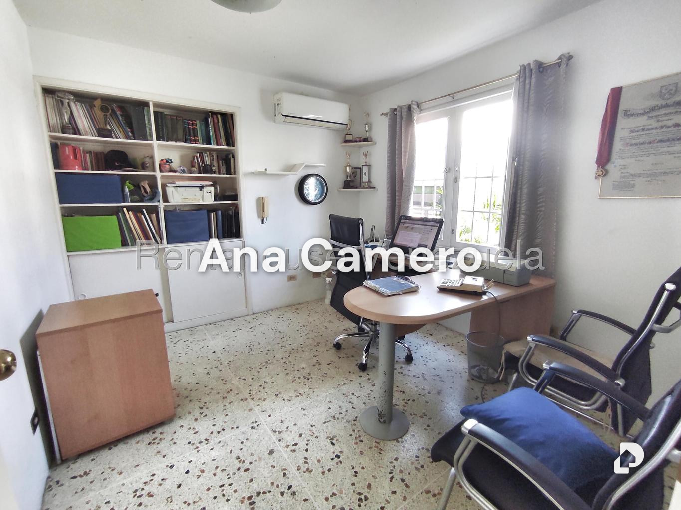 Casa en Santa Paula, Caracas – 16