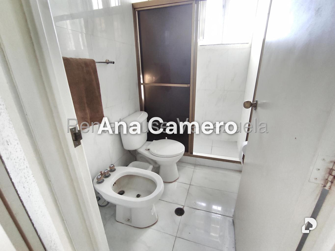 Casa en Santa Paula, Caracas – 24