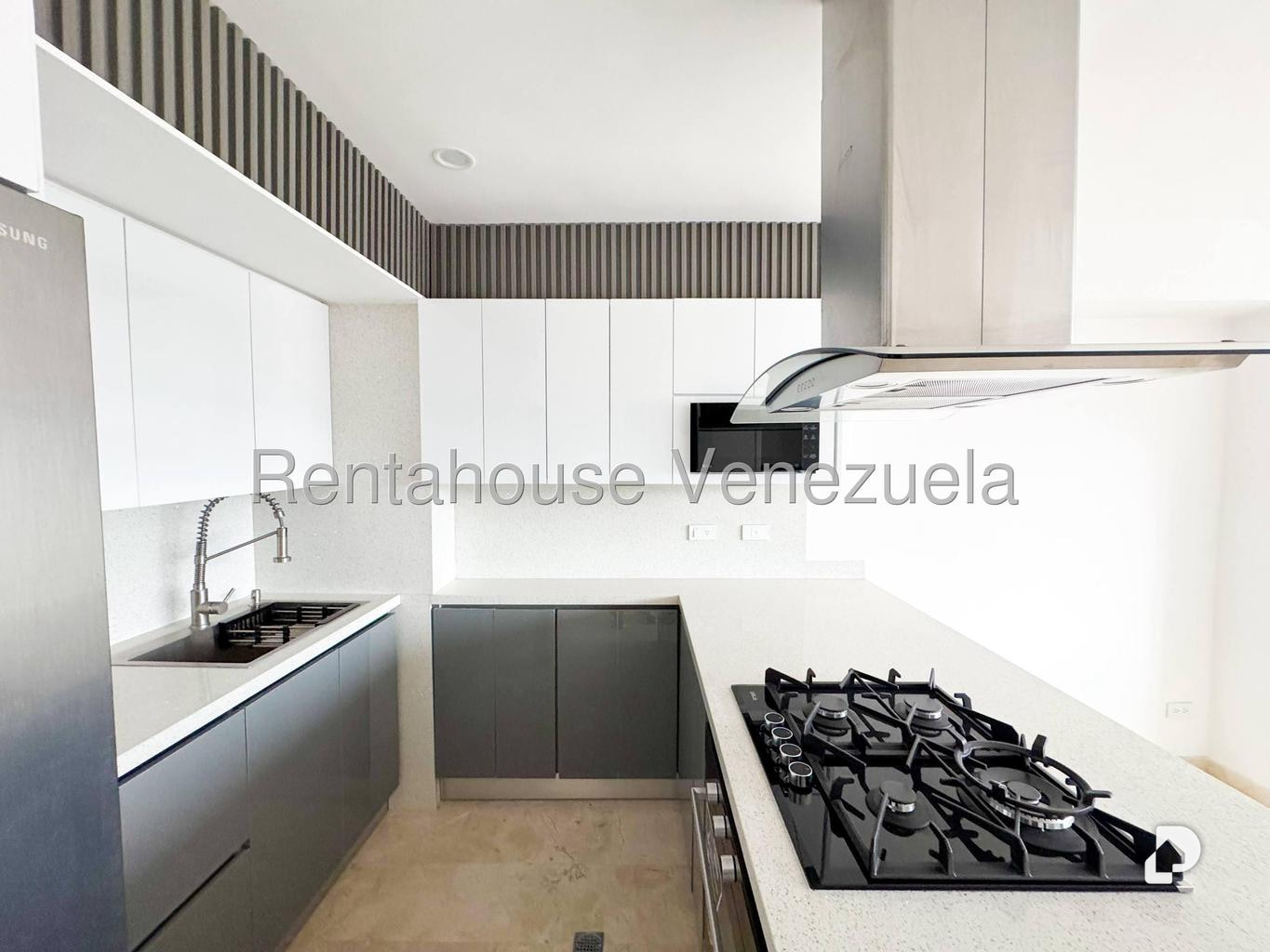 Apartamento en El Rosal, Caracas – 16