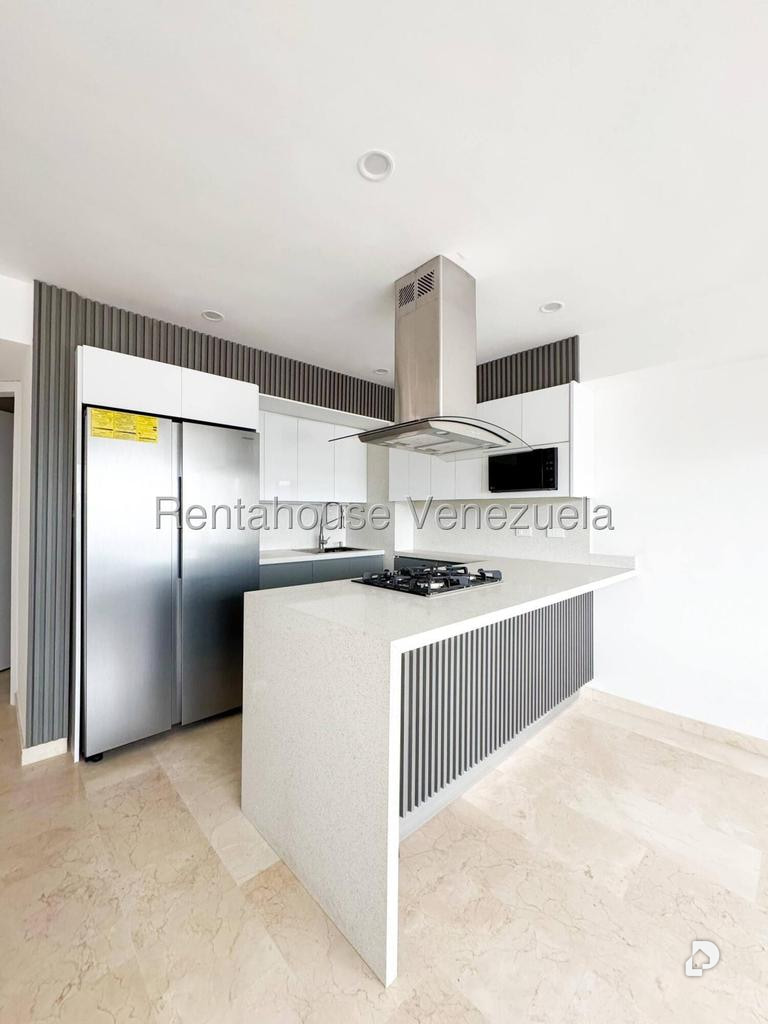 Apartamento en El Rosal, Caracas – 11