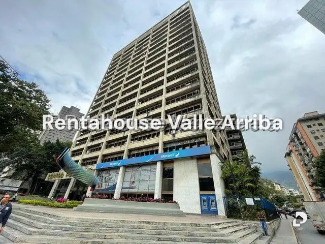 Oficina en Los Palos Grandes, Caracas – 1