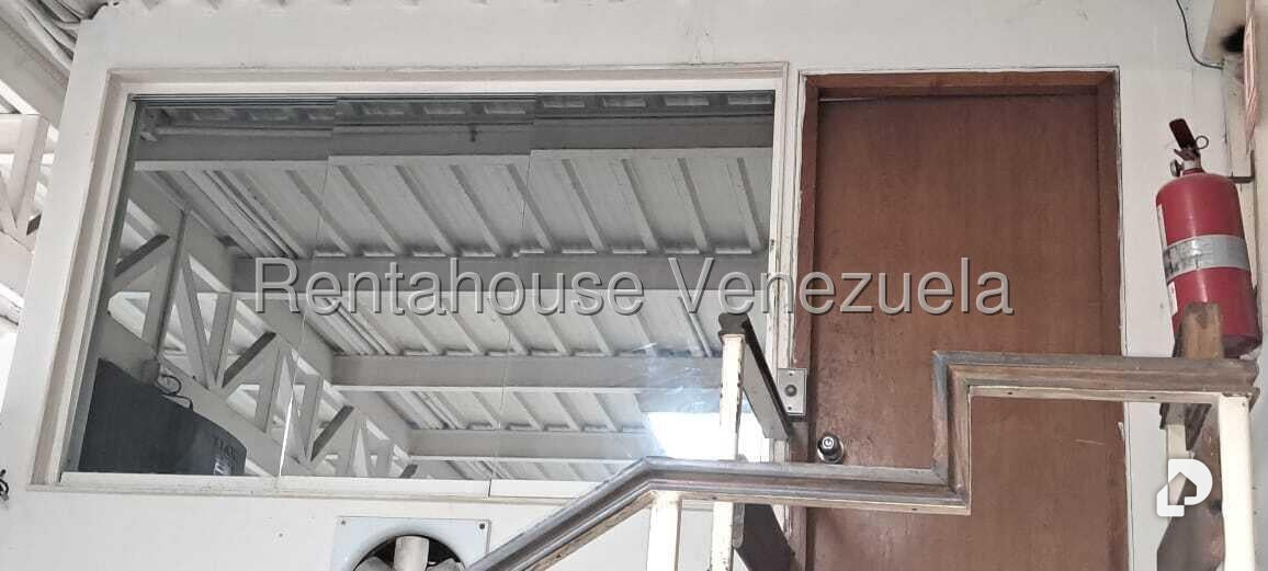 Local comercial en Turumo, Caracas – 12