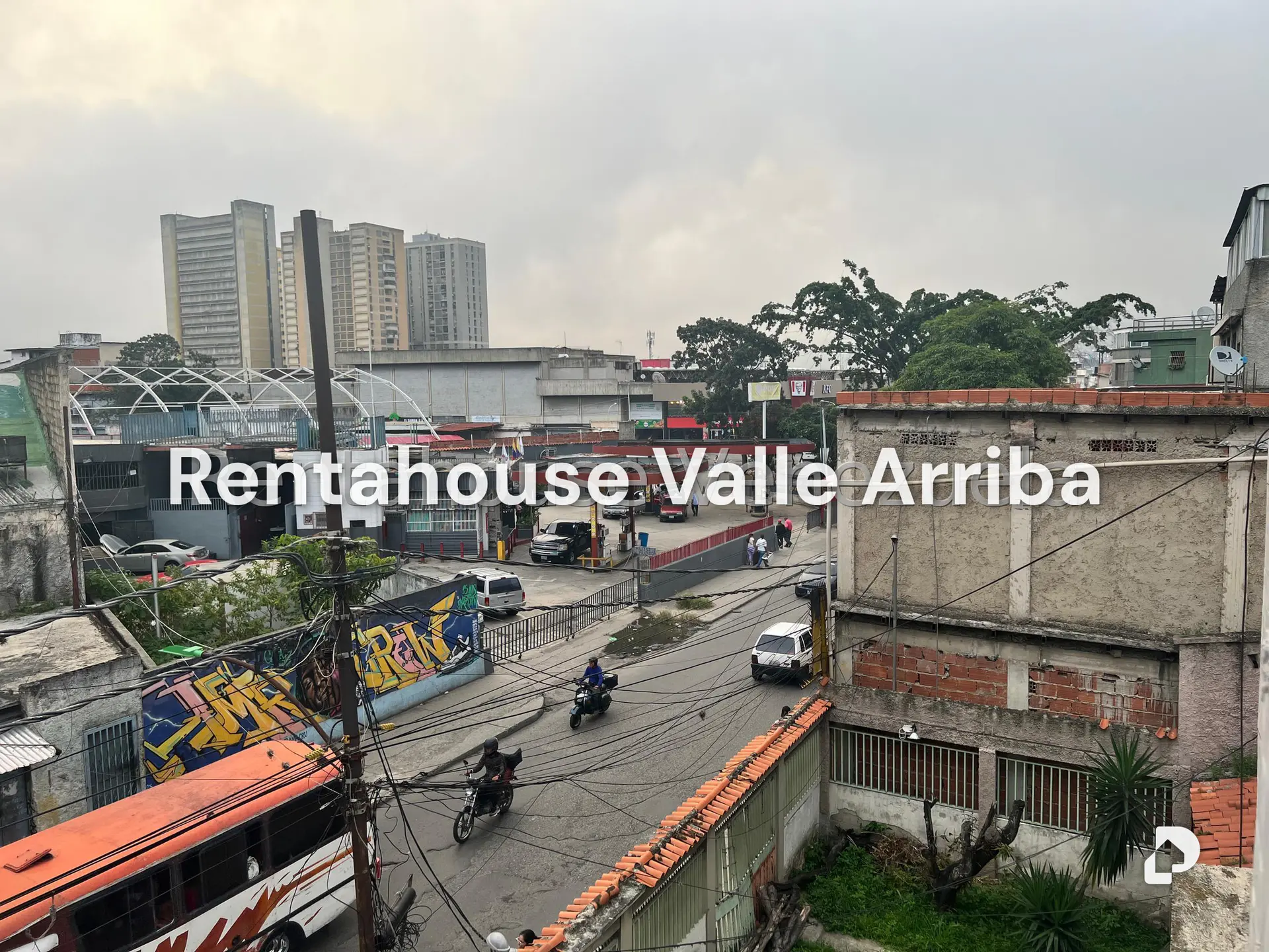 Casa en Catia, Caracas – 24