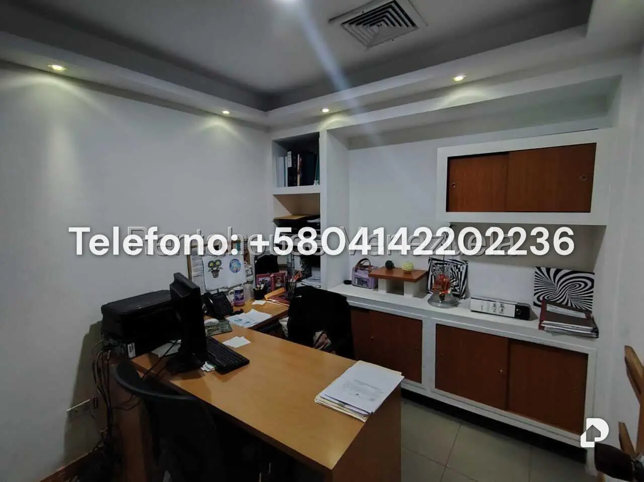 Office in La California Norte, Caracas – 19