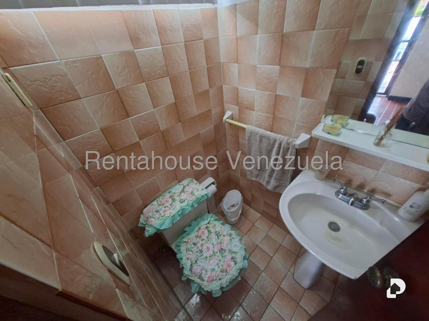 Casa en El Cafetal, Caracas – 26