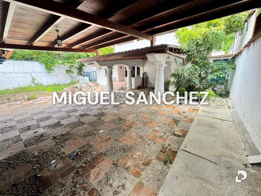 Casa en Santa Paula, Caracas – 4