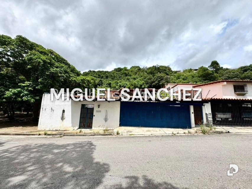 Casa en Santa Paula, Caracas – 1
