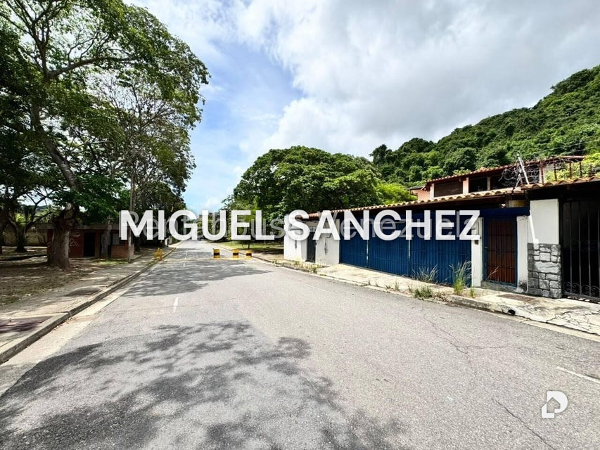Casa en Santa Paula, Caracas – 2
