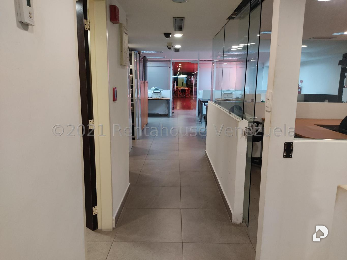 Local comercial en Las Mercedes, Caracas – 19