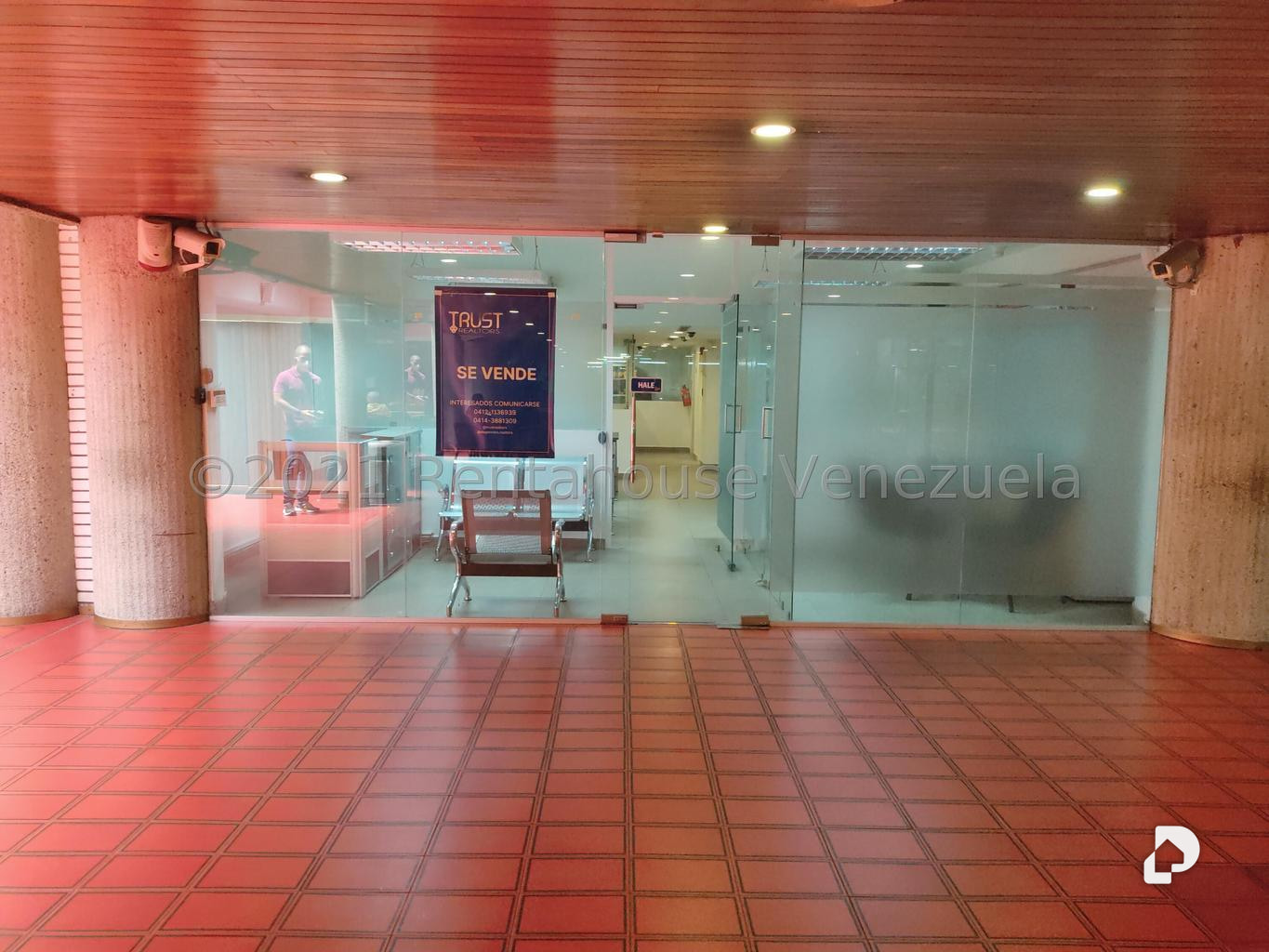 Local comercial en Las Mercedes, Caracas – 2