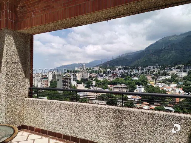 Apartamento en La Florida, Caracas – 28