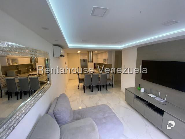 Apartamento en Los Naranjos Humboldt, Caracas – 8