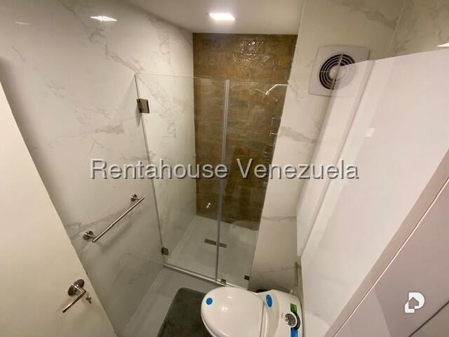 Apartamento en Los Naranjos Humboldt, Caracas – 13