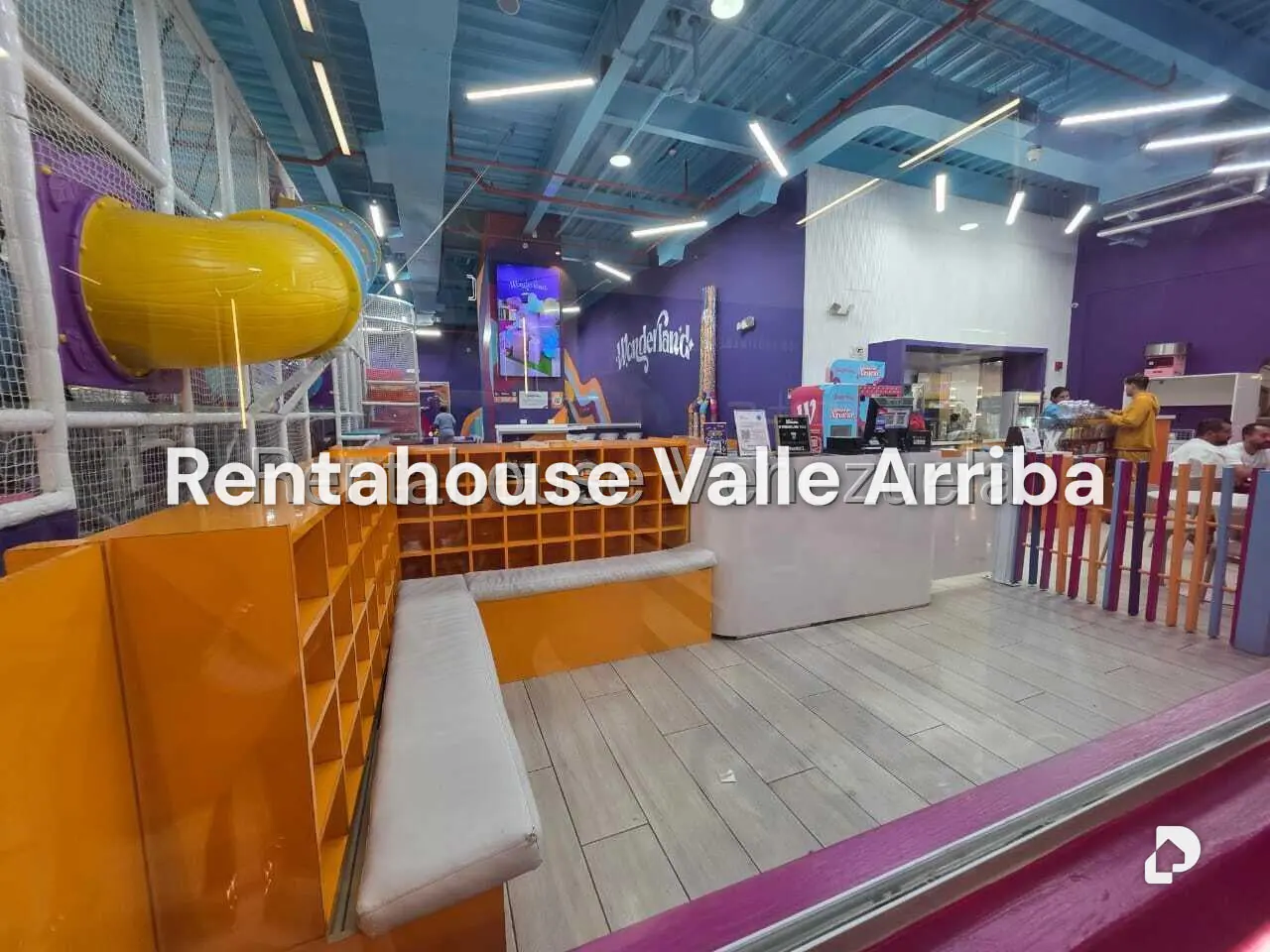 Local comercial en Cerro Verde, Caracas – 11